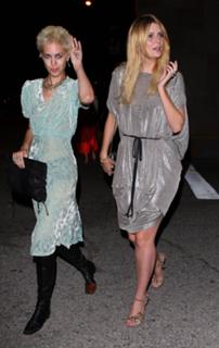 Mischa Barton feet photo thumbnail