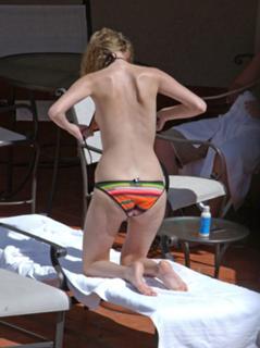 Mischa Barton feet photo thumbnail