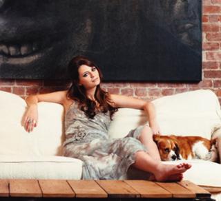 Mischa Barton feet photo thumbnail