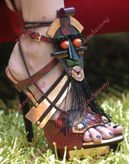 Mischa Barton feet photo thumbnail