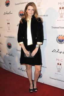 Mischa Barton feet photo thumbnail
