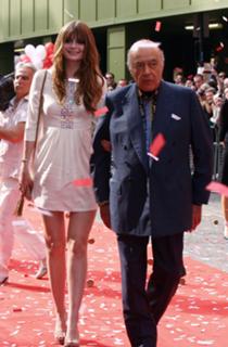 Mischa Barton feet photo thumbnail