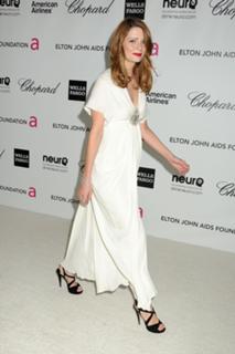 Mischa Barton feet photo thumbnail