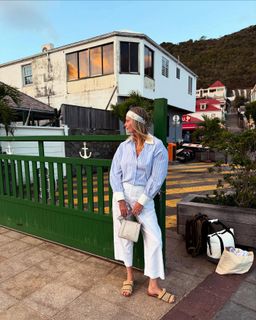 Mischa Barton feet photo thumbnail