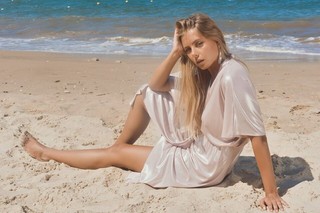 Mishel Gerzig feet photo thumbnail