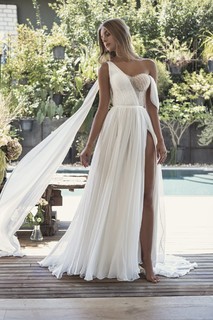 Mishel Gerzig feet photo thumbnail