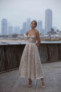 Mishel Gerzig feet photo thumbnail