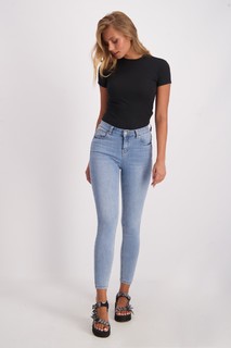 Mishel Gerzig feet photo thumbnail