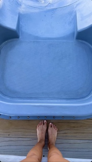 Mishel Gerzig feet photo thumbnail