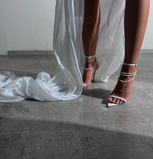 Mishel Gerzig feet photo thumbnail