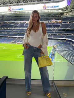 Mishel Gerzig feet photo thumbnail