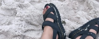 Mishel Prada feet photo 7
