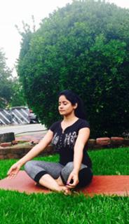 Miss Pooja feet photo thumbnail