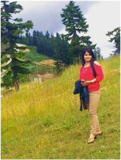 Miss Pooja feet photo thumbnail