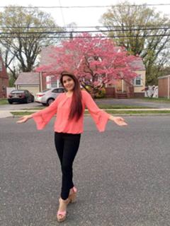 Miss Pooja feet photo thumbnail