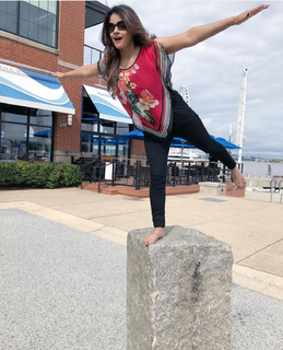 Miss Pooja feet photo thumbnail