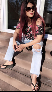 Miss Pooja feet photo thumbnail