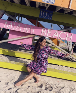 Miss Pooja feet photo thumbnail