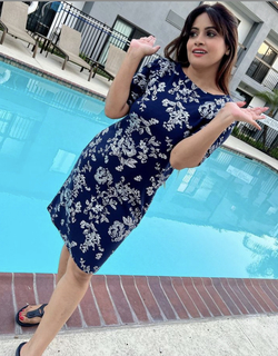 Miss Pooja feet photo thumbnail