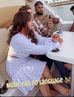 Miss Pooja feet photo thumbnail
