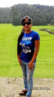 Miss Pooja feet photo thumbnail