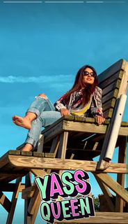 Miss Pooja feet photo thumbnail