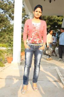 Miss Pooja feet photo thumbnail