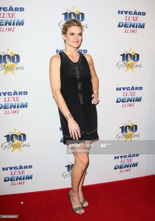 Missi Pyle feet photo thumbnail
