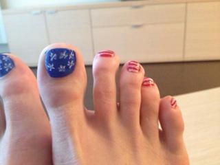 Missy Franklin feet photo thumbnail