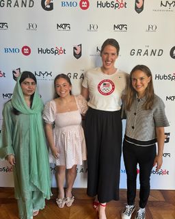 Missy Franklin feet photo thumbnail