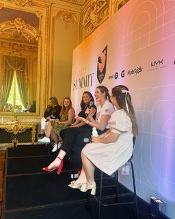 Missy Franklin feet photo thumbnail