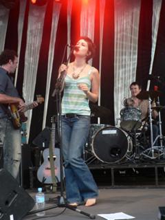 Missy Higgins feet photo 8
