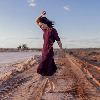 Missy Higgins feet photo 4