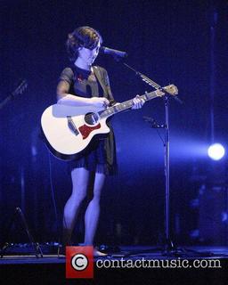 Missy Higgins feet photo 16