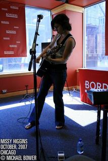 Missy Higgins feet photo 3