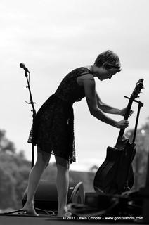 Missy Higgins feet photo 14