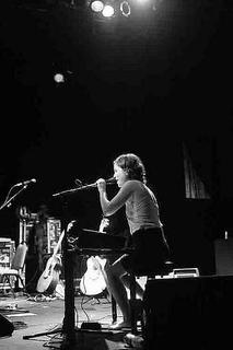 Missy Higgins feet photo 9