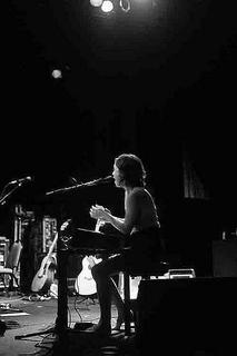 Missy Higgins feet photo 8