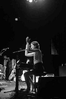 Missy Higgins feet photo 7