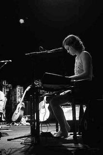 Missy Higgins feet photo 5