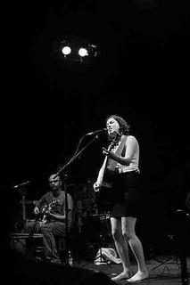 Missy Higgins feet photo 1