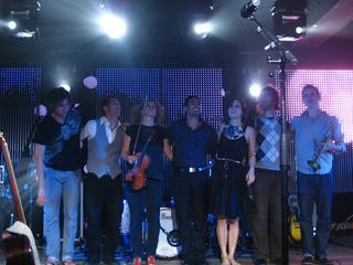Missy Higgins feet photo 10