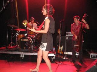 Missy Higgins feet photo 3