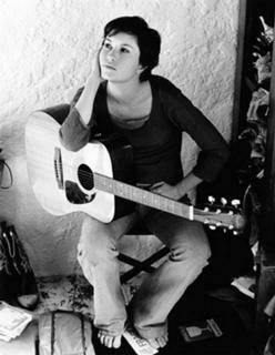 Missy Higgins feet photo 2