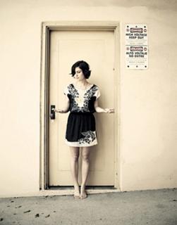 Missy Higgins feet photo 19