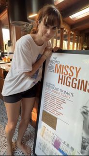 Missy Higgins feet photo 7