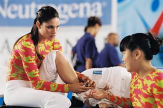 Missy Peregrym feet photo thumbnail