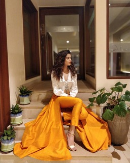 Mithila Palkar feet photo 16
