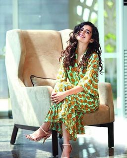 Mithila Palkar feet photo 11