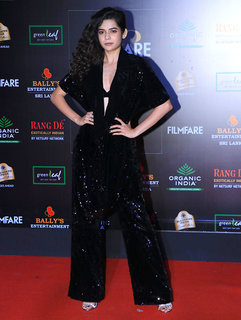 Mithila Palkar feet photo 6